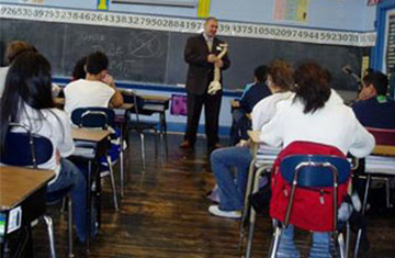 Dr. Paulo J. Pereira, English, Portuguese, Spanish Speaking Chiropractor in Ironbound district of Newark NJ Dr. Paulo J. Pereira, English, Portuguese, Spanish Speaking Chiropractor in Ironbound district of Newark NJ